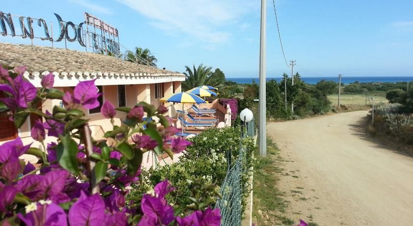 Hotel Tre Lune Villasimius Extérieur photo